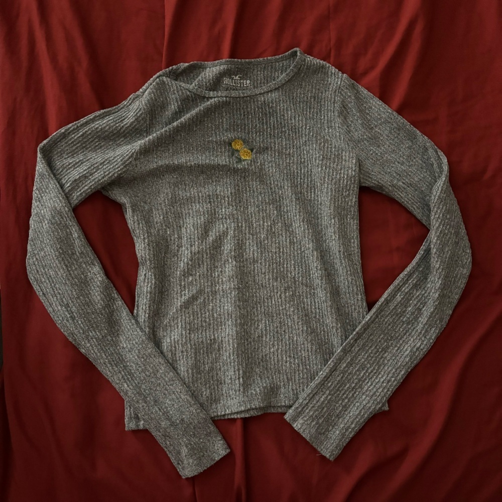 Hollister Ribbed Flower Long Sleeve